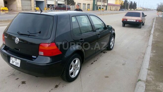 Volkswagen Golf 2002, 175,000 km - 1.6 l - Sumqayıt