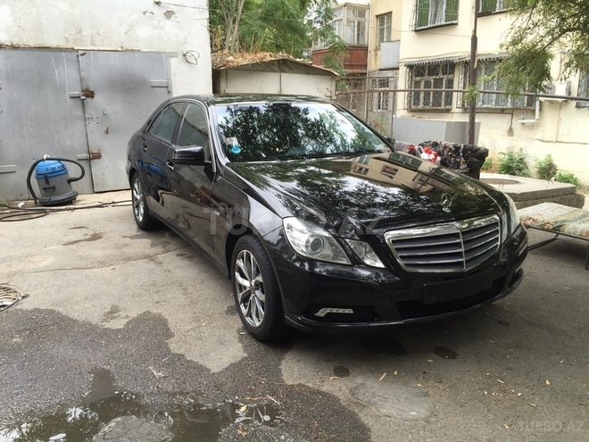 Mercedes E 200 2010, 130,000 km - 1.8 л - Bakı