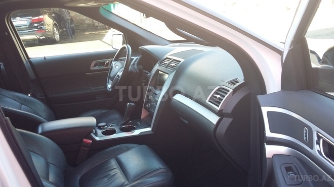 Ford Explorer 2014, 56,768 km - 3.7 л - Gəncə