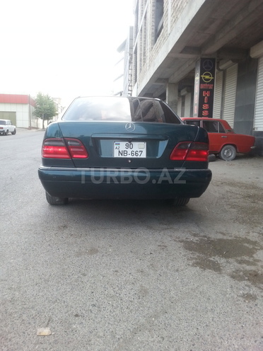 Mercedes E 230 1995, 200,000 km - 2.3 l - Bakı