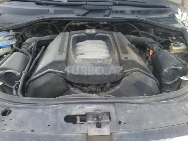 Volkswagen Touareg 2005, 142,000 km - 4.2 l - Bakı