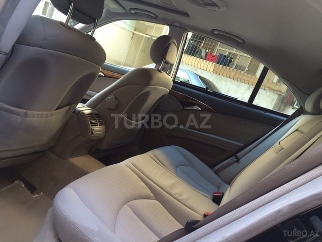 Mercedes E 220 2002, 220,000 km - 2.2 l - Bakı