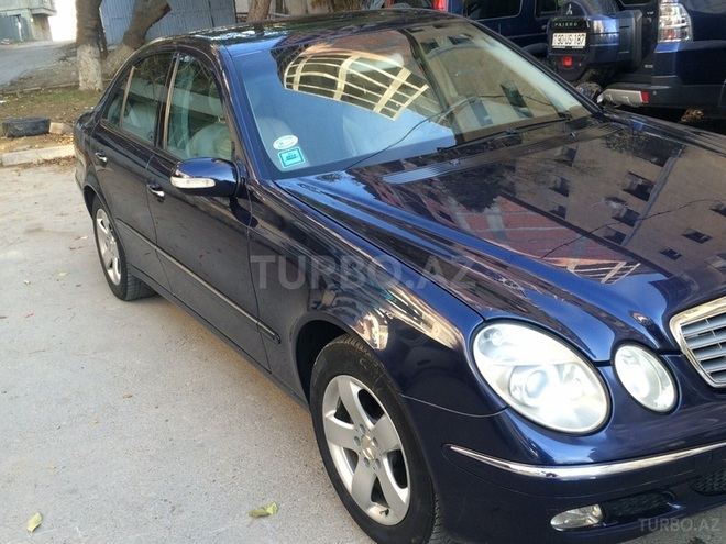 Mercedes E 220 2002, 220,000 km - 2.2 l - Bakı