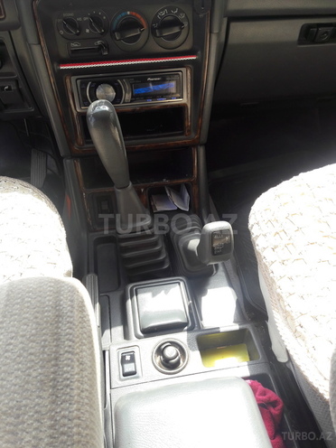 Mitsubishi Pajero 1997, 162,000 km - 3.0 l - Naftalan