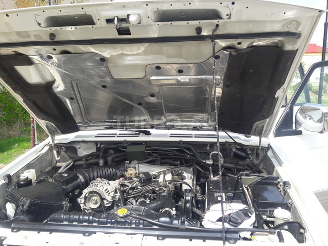 Mitsubishi Pajero 1997, 162,000 km - 3.0 l - Naftalan