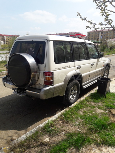 Mitsubishi Pajero 1997, 162,000 km - 3.0 l - Naftalan