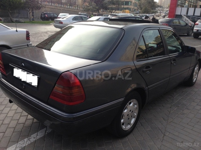 Mercedes C 180 1996, 245,000 km - 1.8 l - Bakı