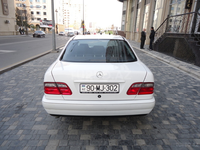 Mercedes E 200 1998, 165,746 km - 2.0 l - Bakı