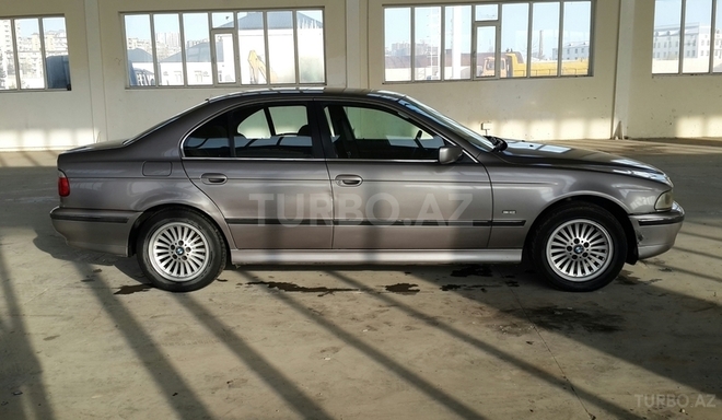BMW 523 1995, 348,000 km - 2.5 l - Bakı