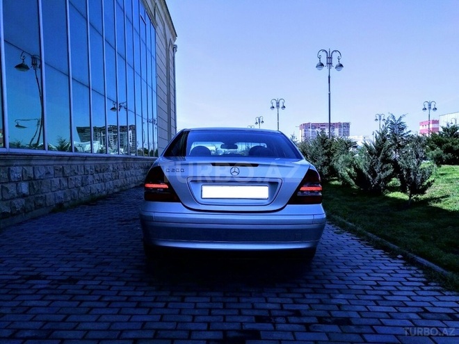 Mercedes C 200 2001, 230,000 km - 2.0 л - Bakı