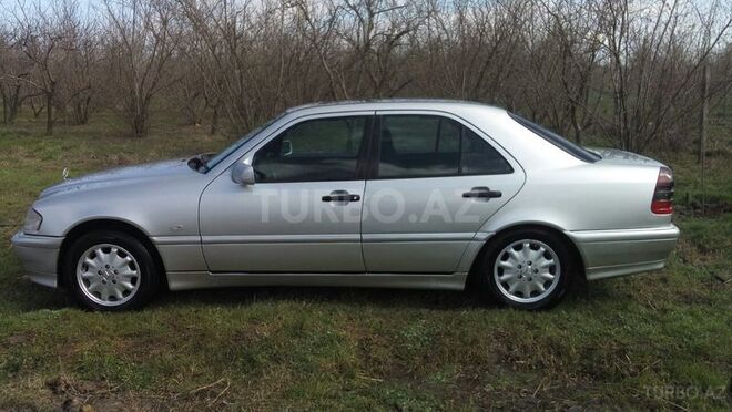 Mercedes C 200 1998, 242,000 km - 2.2 л - Bakı