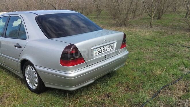 Mercedes C 200 1998, 242,000 km - 2.2 л - Bakı