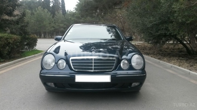 Mercedes E 220 2000, 267,000 km - 2.2 l - Bakı