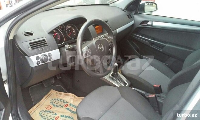 Opel Astra 2005, 108,000 km - 1.8 l - Gəncə