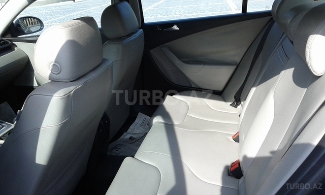 Volkswagen Passat 2006, 110,000 km - 2.0 l - Bakı