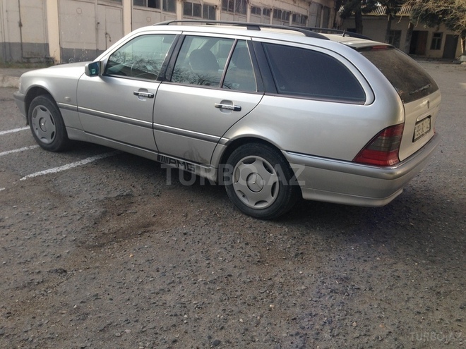 Mercedes C 220 1998, 244,000 km - 2.2 l - Bakı