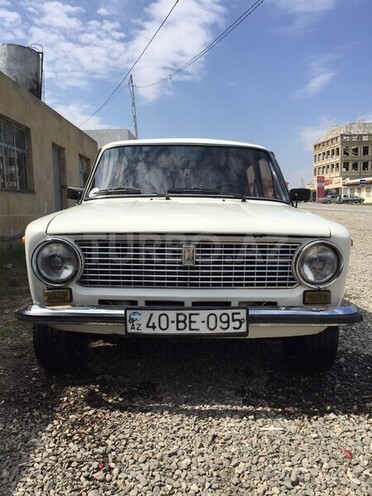 LADA (VAZ) 21011 1973, 250,000 km - 1.3 l - Quba