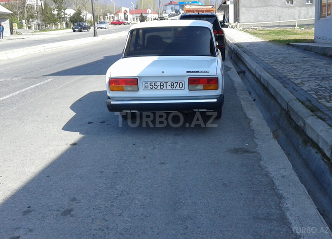 LADA (VAZ) 2107 2009, 77,955 km - 1.6 l - Şəki