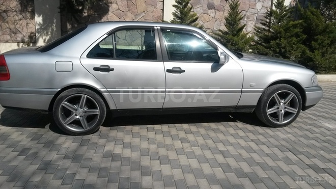 Mercedes C 200 1996, 278,000 km - 2.0 l - Bakı