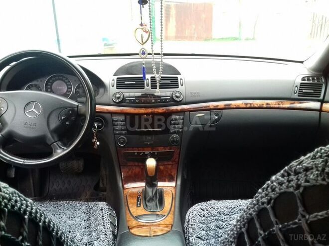 Mercedes E 220 2002, 193,000 km - 2.2 l - Bakı