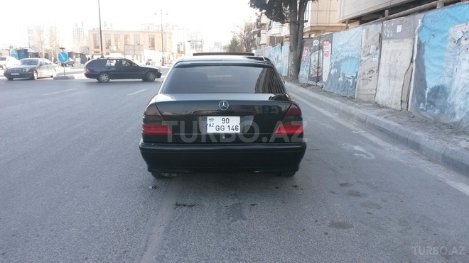 Mercedes C 230 1997, 200,000 km - 2.3 l - Bakı
