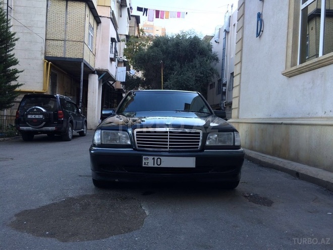 Mercedes C 280 1999, 332,000 km - 2.8 l - Bakı
