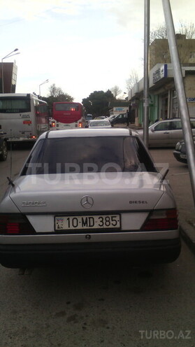 Mercedes E 300 1988, 490,000 km - 3.0 l - Bakı