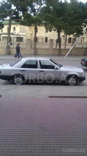 Mercedes E 300 1988, 490,000 km - 3.0 l - Bakı
