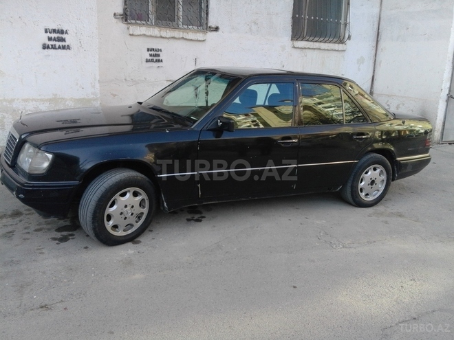 Mercedes E 250 1994, 500,000 km - 2.5 l - Bakı