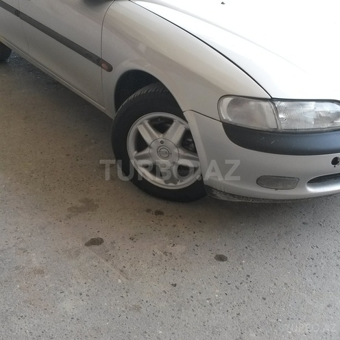 Opel Vectra 1996, 260,000 km - 1.8 l - Bakı