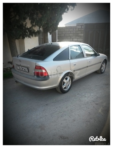 Opel Vectra 1996, 260,000 km - 1.8 l - Bakı