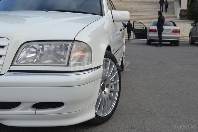 Mercedes C 280 1998, 144,629 km - 2.8 l - Bakı