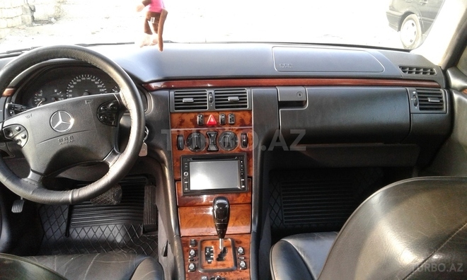 Mercedes E 240 2002, 260,000 km - 2.6 l - Bakı