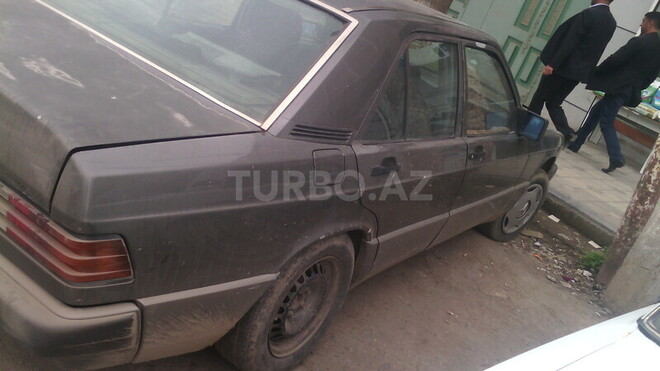 Mercedes 190 1993, 284,000 km - 2.0 l - İmişli