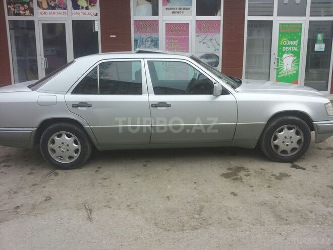 Mercedes E 200 1994, 288,000 km - 2.0 l - Bakı