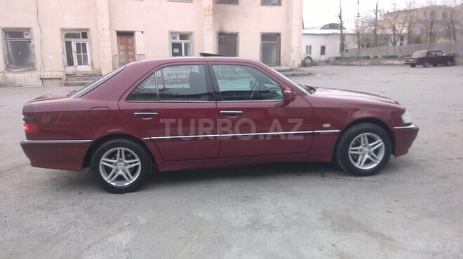 Mercedes C 200 2000, 250,000 km - 2.0 l - Şəki