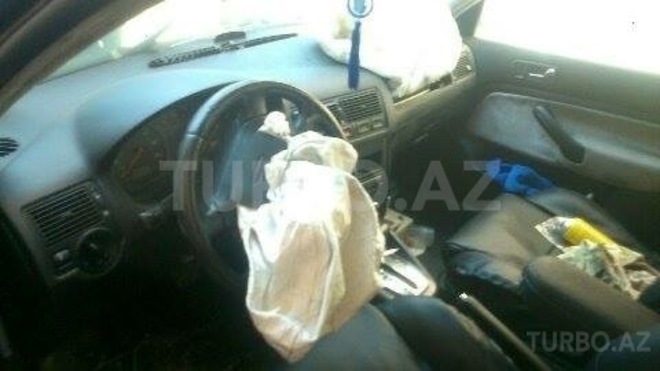 Volkswagen Golf 2003, 217,000 km - 2.0 l - Bakı