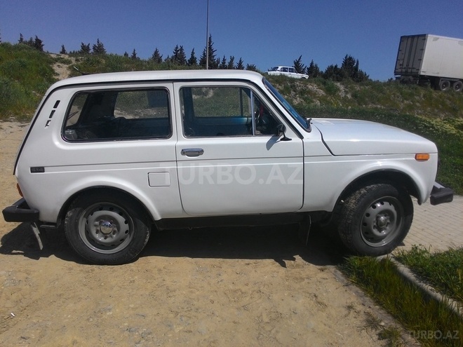 LADA (VAZ) Niva 1984, 300,000 km - 1.7 l - Bakı