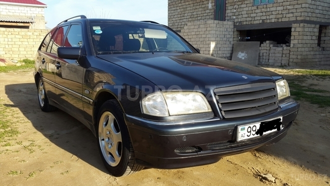 Mercedes C 220 2000, 282,000 km - 2.2 л - Bakı