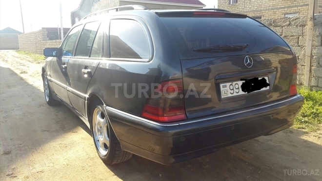 Mercedes C 220 2000, 282,000 km - 2.2 л - Bakı