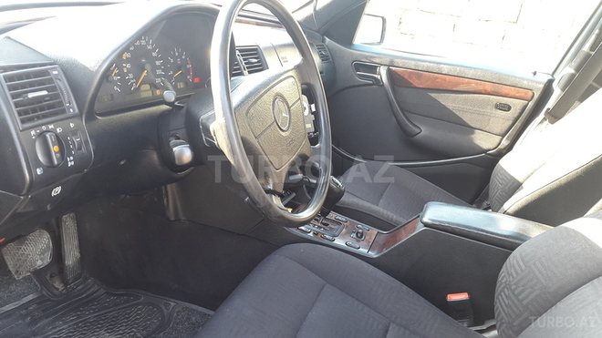 Mercedes C 220 2000, 282,000 km - 2.2 л - Bakı