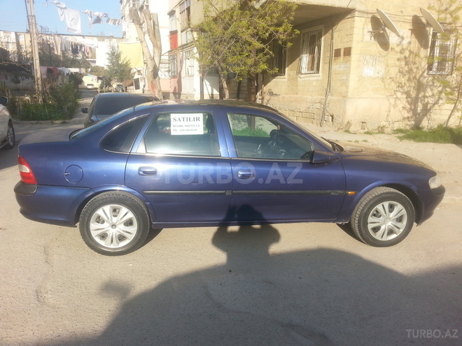 Opel Vectra 1996, 150,000 km - 0.2 l - Sumqayıt