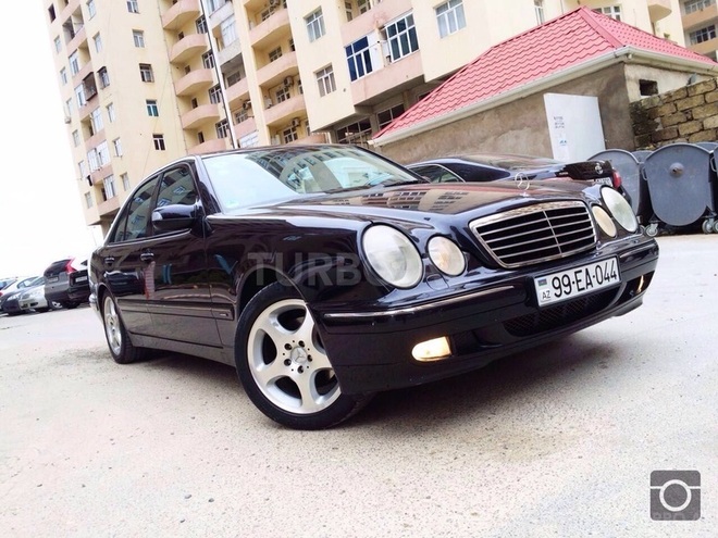 Mercedes E 320 2000, 182,000 km - 3.2 л - Bakı
