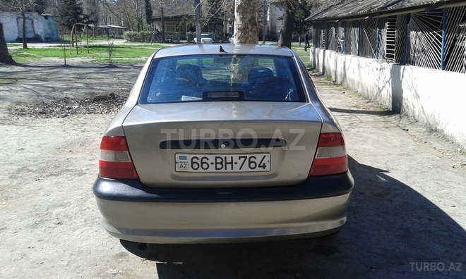 Opel Vectra 1997, 333,295 km - 1.8 l - Mingəçevir