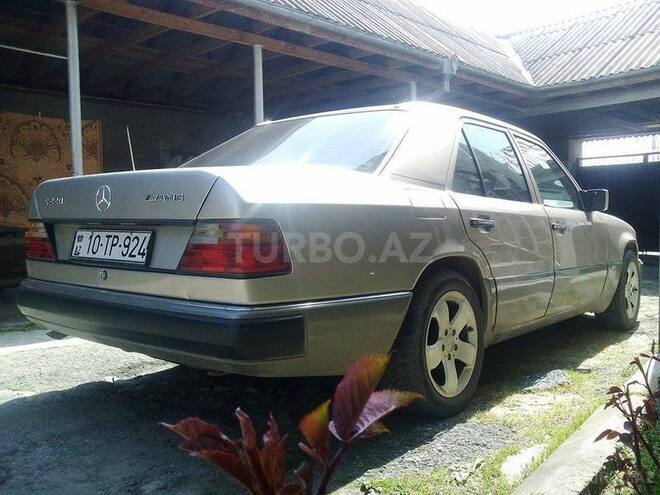 Mercedes E 200 1991, 372,000 km - 2.0 l - İsmayıllı