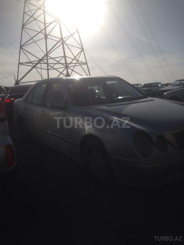 Mercedes E 220 1999, 360,000 km - 2.2 l - Bakı