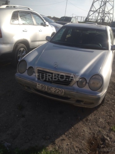 Mercedes E 220 1999, 360,000 km - 2.2 l - Bakı