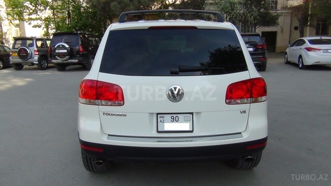 Volkswagen Touareg 2004, 145,000 km - 3.2 l - Bakı