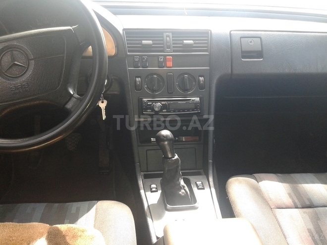 Mercedes C 200 1993, 485,566 km - 2.0 l - Bakı