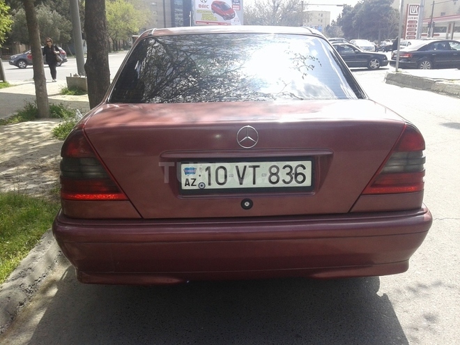 Mercedes C 200 1993, 485,566 km - 2.0 l - Bakı